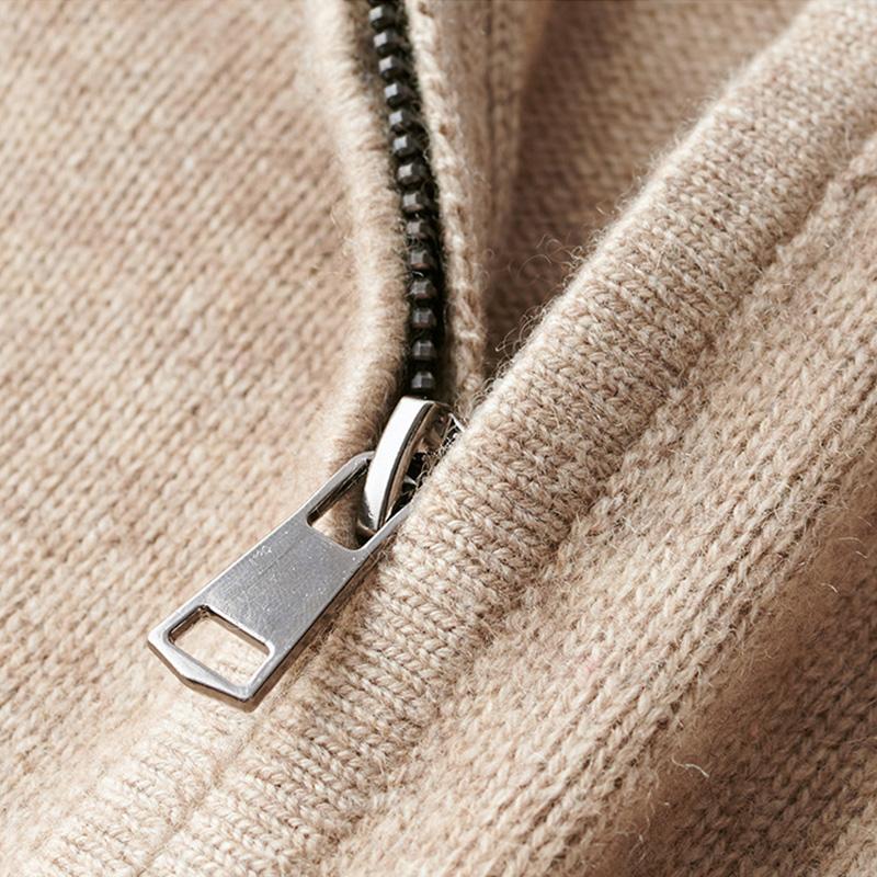 Privaro | Zip-Up Sweater