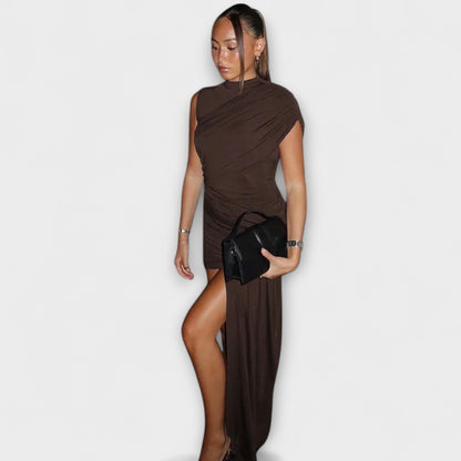 Aurora - Schickes, schmal geschnittenes Kleid mit Rundhalsausschnitt und Plissee