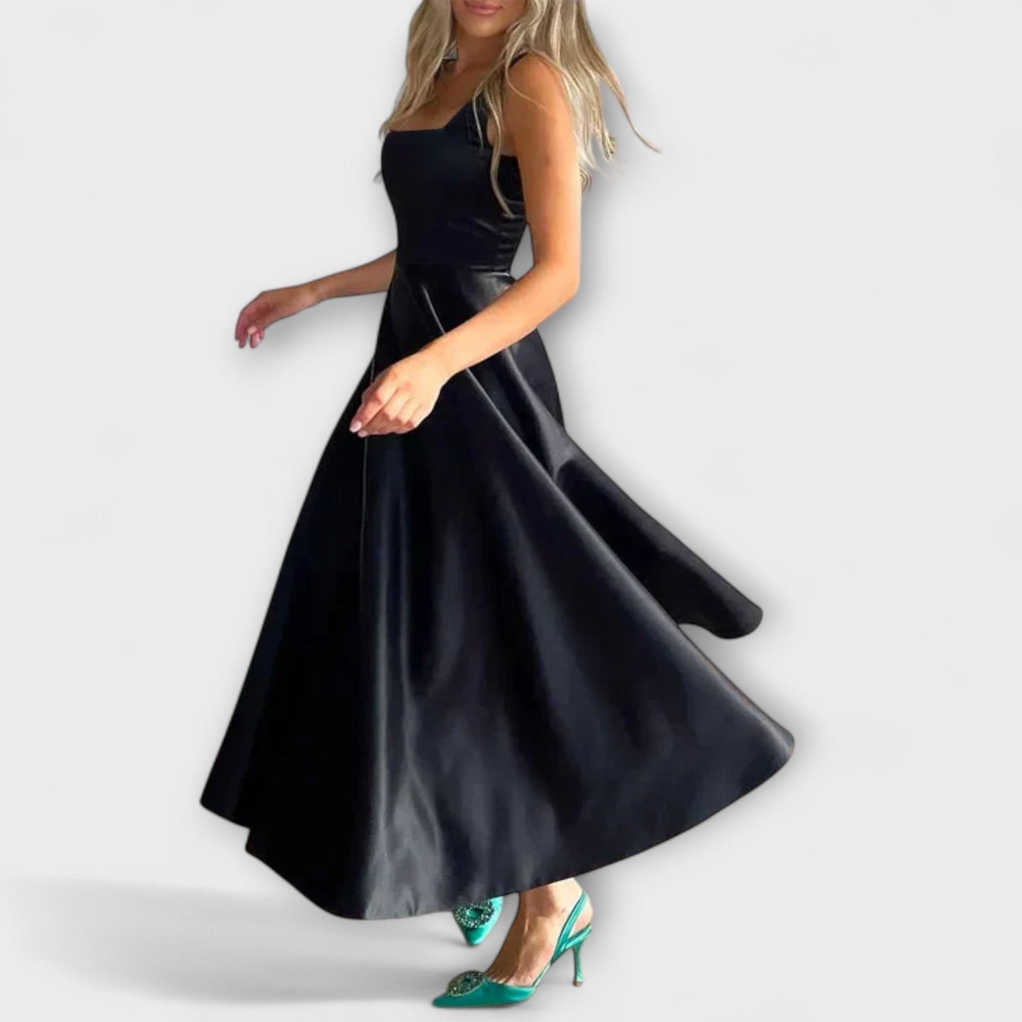 Aurora – Elegantes Midi-Kleid