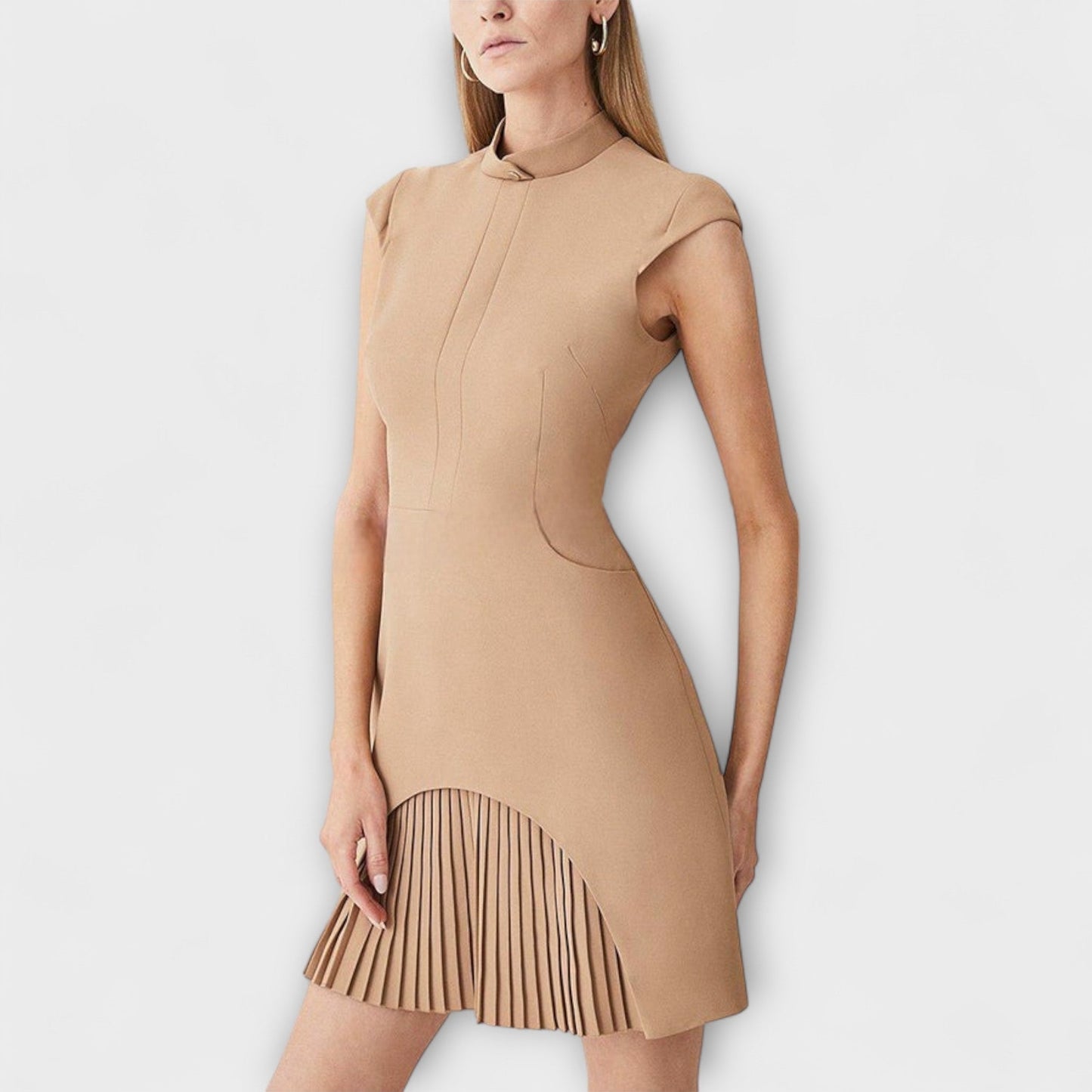 Elowen – Militärisch inspiriertes Patchwork-Minikleid